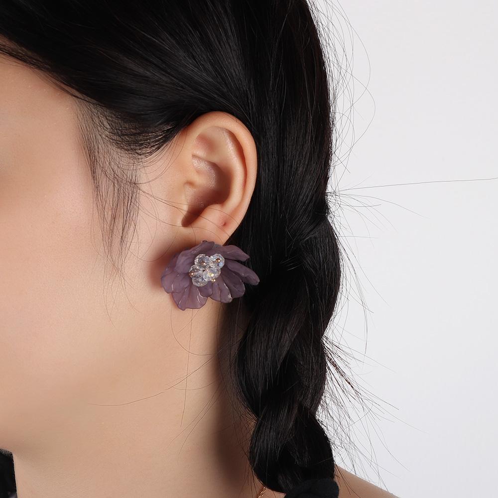 Bông Tai Hình Cánh Hoa Bằng Acrylic Phong Cách Vintage Thanh Lịch Cho Nữ