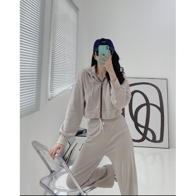 Áo khoác croptop dài tay thời trang GAGO zip-front hooded jacket màu nâu GA3386 | BigBuy360 - bigbuy360.vn