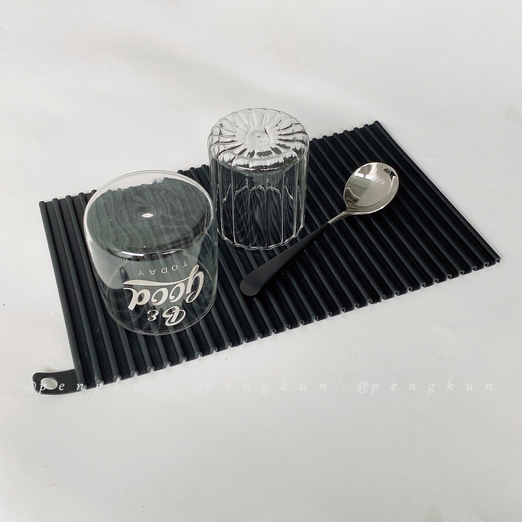 Tấm lót cốc / đũa cách nhiệt đa năng tiện dụng màu trắng / đen phong cách Bắc Âu