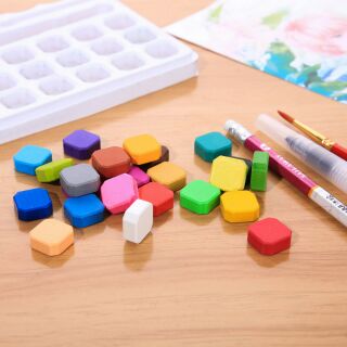 Bộ 24 màu nước Giogione (hộp sắt kèm cọ nước, bút chì,  giấy vẽ)