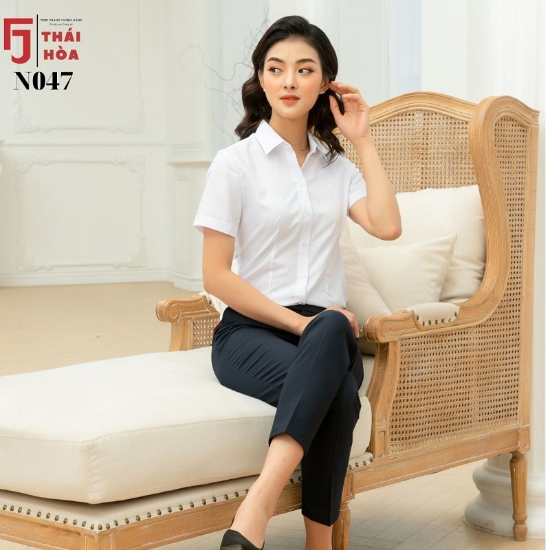Áo sơ mi nữ tay ngắn bigsize trắng đẹp kiểu công sở cotton Thái Hoà N047-01-01