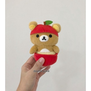 Gấu bông Rilakkuma cosplay trái táo