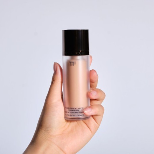 Kem nền Tom Ford Traceless Soft Matte Foundation mịn lì | BigBuy360 - bigbuy360.vn