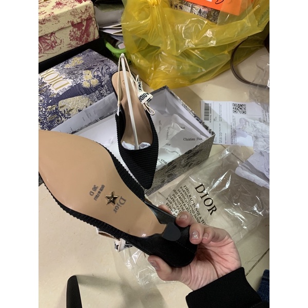 ♥️ Sandal bít mũi, vải gai xịn xò, fullbox + túi giấy + hoá đơn( video và 4 ảnh cuối là shop tự chụp)