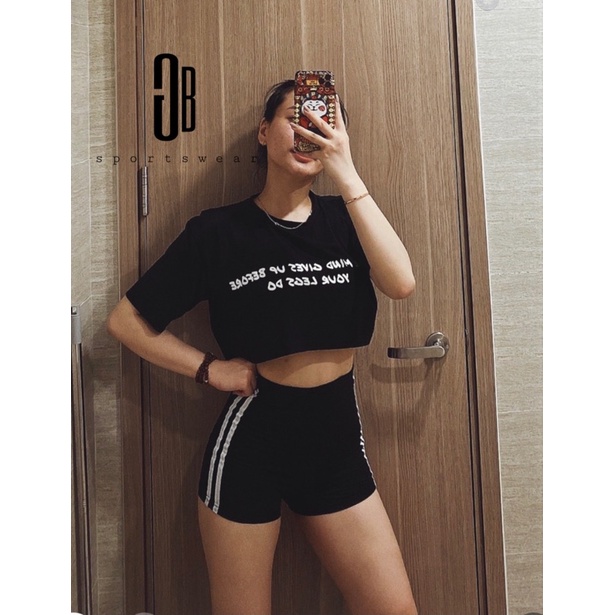 Set short đùi thể thao nữ đi tập đi chơi đều xinh, áo croptop freesize form rộng, quần đùi 2 sọc cạp cao ôm tôn mông