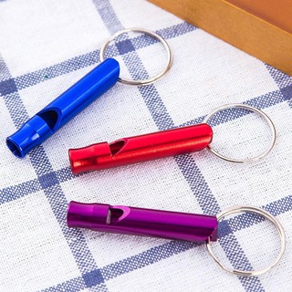Móc khóa còi thổi lạ mắt