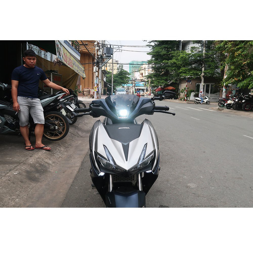 Pat Gắn Đèn Lỗ Kèn Winner X