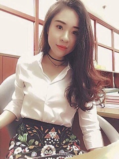 Áo sơ mi trắng trơn