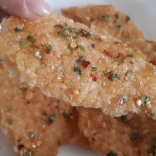 [100gr ]cơm cháy chiên mắm hành cực ngon!!!