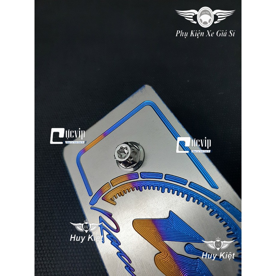 Bảng Tên Wave Titan (Mẫu Titan Khò) Kèm 2 Ốc Salaya MS3653