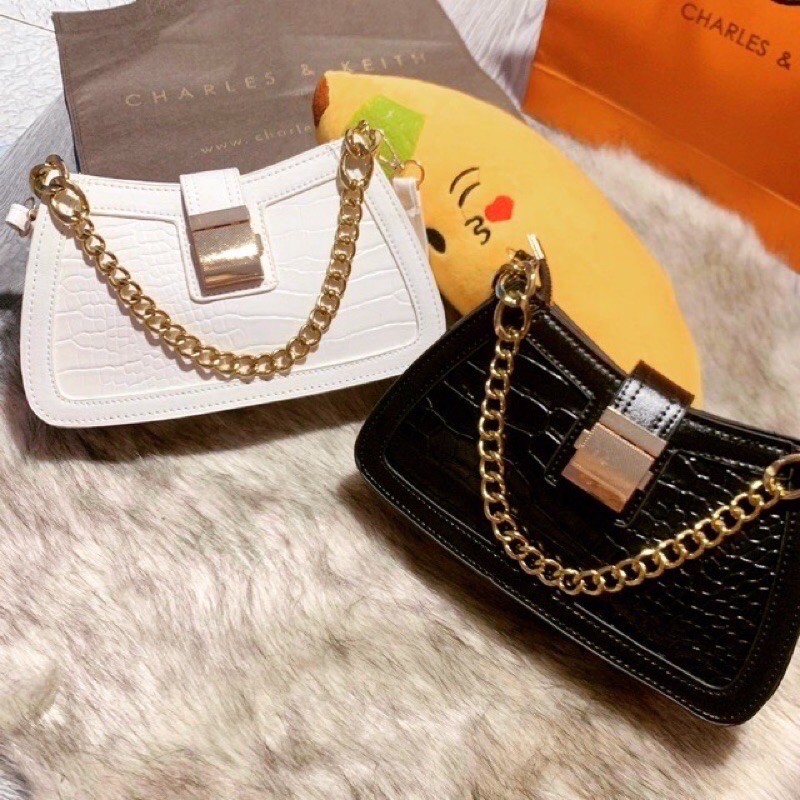 Túi kẹp nách chốt vuông phối xích