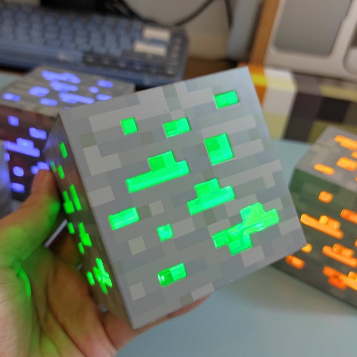 Đèn khối, đèn đuốc, móc chìa khoá Minecraft