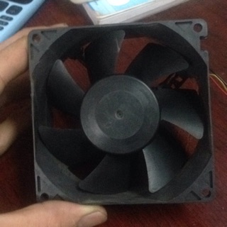 Quạt hút thổi gió mạnh nidec,delta,nmb 9cm 12v 1A