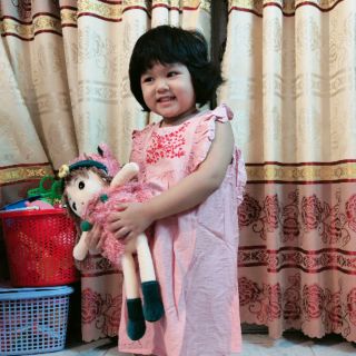 Đầm cánh tiên thêu hoa mai