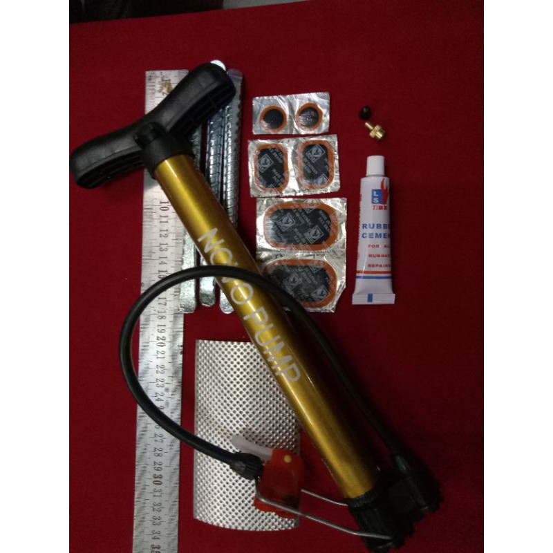 Bộ vá ruột săm xe 8 món có bơm 6 miếng vá xe đạp đua. xe điện. xe máy dự phòng khi đi xa