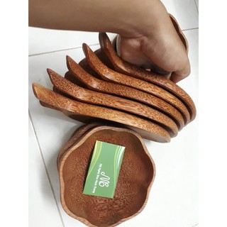 Dĩa chiếc lá gỗ dừa bến tre