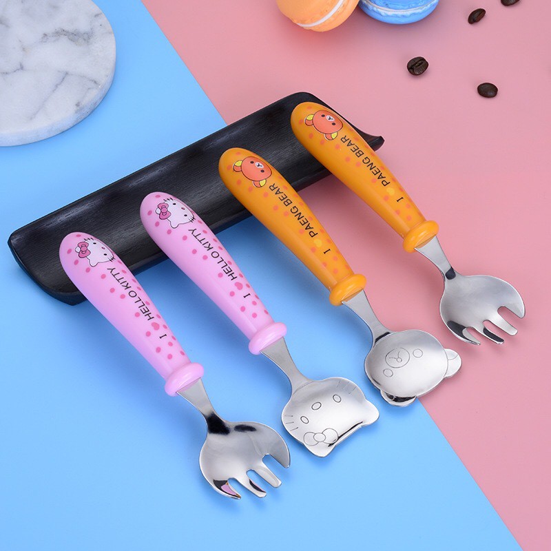 ♥♥Bộ Muỗng Nĩa Bằng Thép Không Gỉ Hình hello kitty Thân Thiện Với Môi Trường Kèm Hộp Đựng Cho Bé
