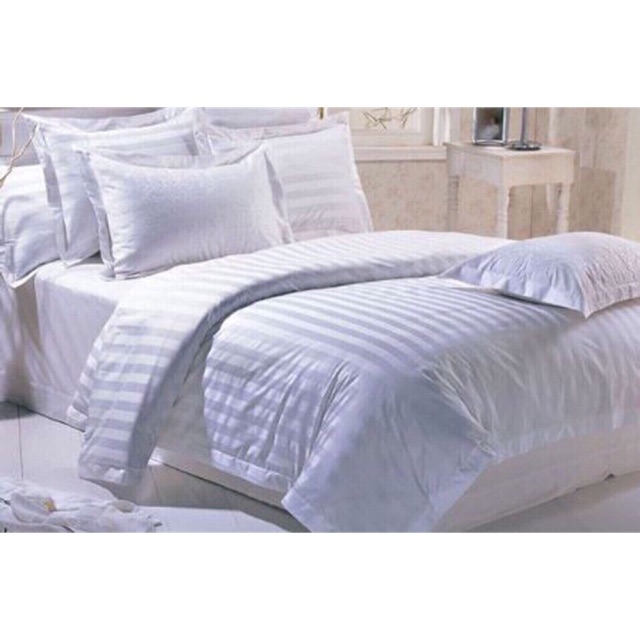 Drap trắng khách sạn