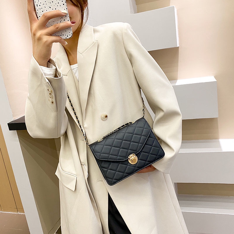 Túi xách mini hình vuông đeo chéo vay dây xích phối đá sành điệu cho nữ