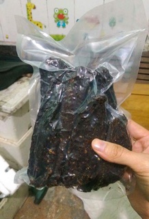 Thịt lợn đen, bò gác bếp
