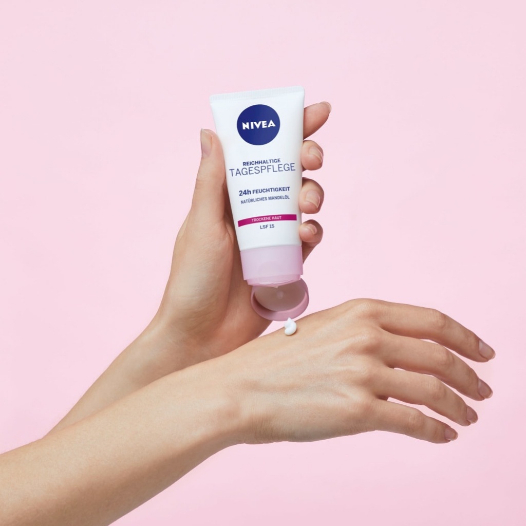 Kem dưỡng da ban ngày Nivea reichhaltige Tagespflege LSF 15-Nội Địa Đức