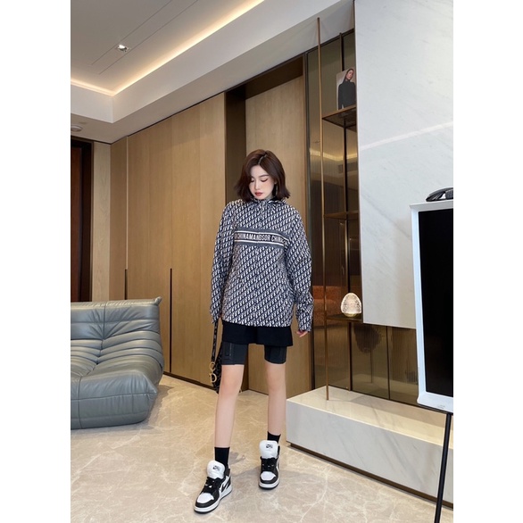 Áo khoác hai mặt hoạ tiết logo thương hiệu Dior CD cao cấp