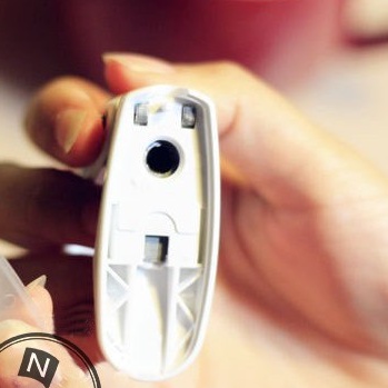 Bấm lỗ giấy, bìa, card các loại DELI No.0111