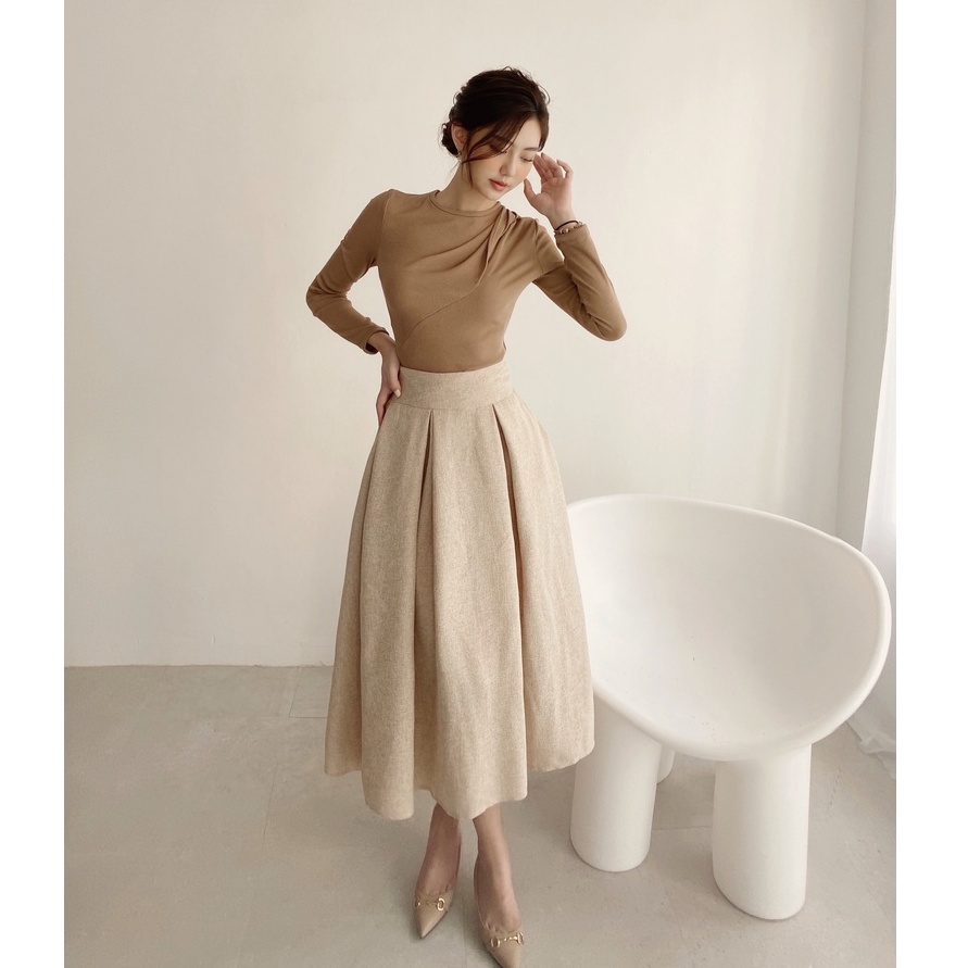Chân váy midi Mori skirt tweed H.I.U ROOM, chất tweed Hàn nude muối tiêu, chất liệu dày dặn. HIU desgin 2021 | BigBuy360 - bigbuy360.vn