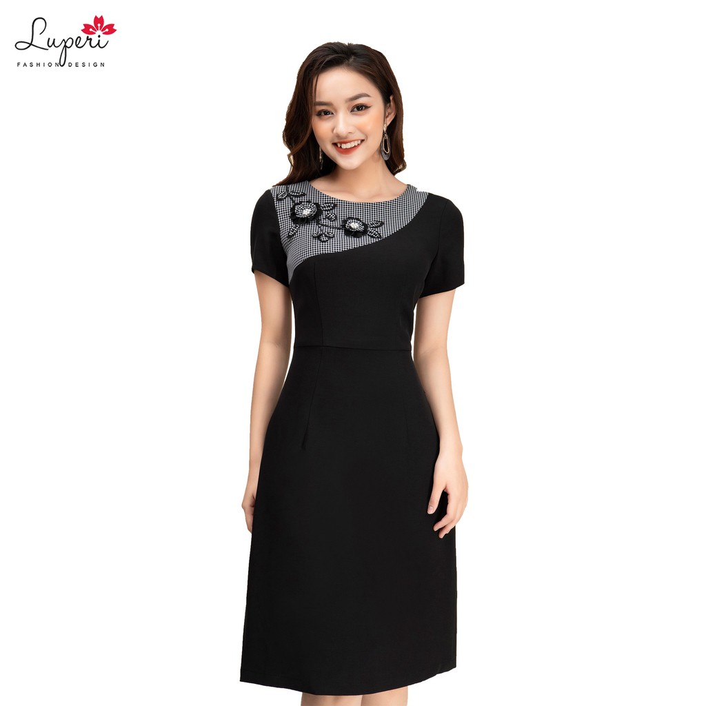 Váy Phối Kẻ Đính Hoa LUPERI LFV3144