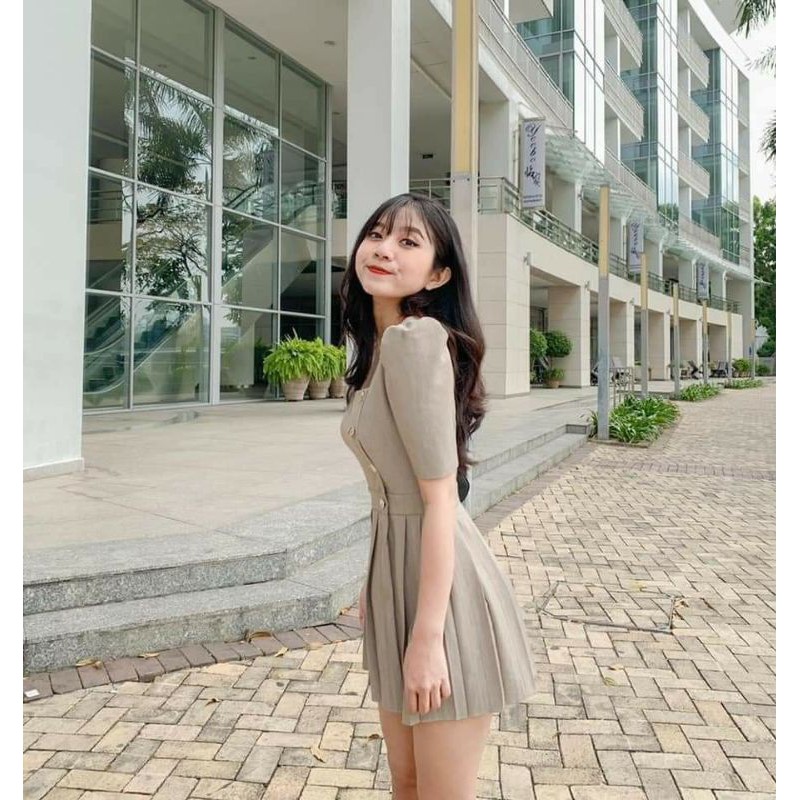 Jumsuit cổ vuông xếp ly /Jumsuit thiết kế / Đầm đạo phố
