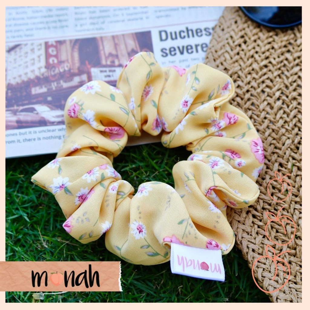 Dây buộc tóc, cột tóc scrunchie lụa vàng họa tiết xinh xắn trẻ trung