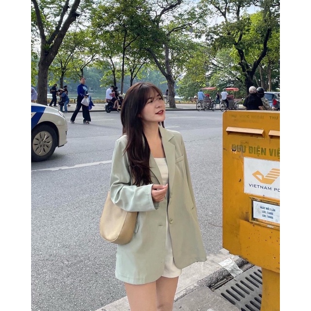 Áo Blazer tay dài có đệm vai