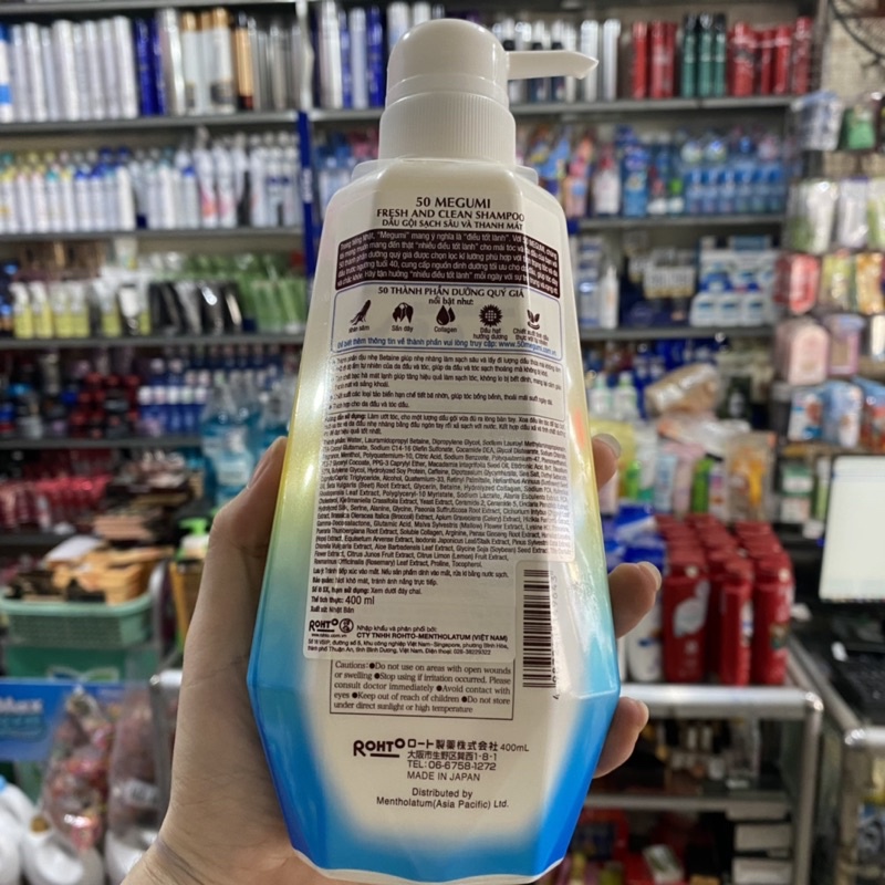 Dầu Gội Sạch Sâu Và Thanh Mát MEGUMI 400ml