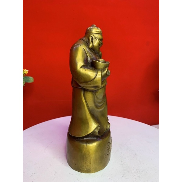 Tượng ông quản gia đứng vật phẩm phong thuỷ bằng đồng