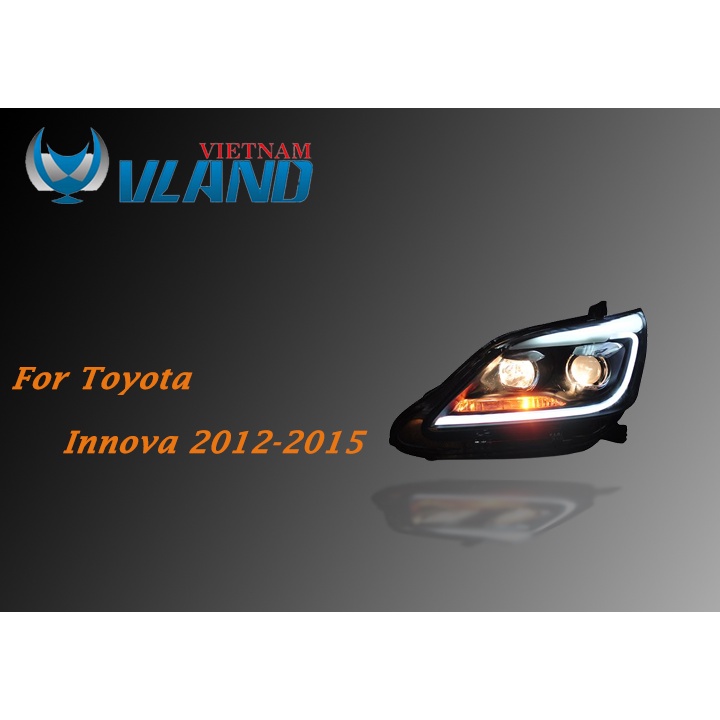 Đèn pha cho Toyota Innova 2012 - 2015 xinhan chạy