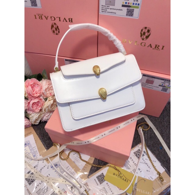 [Mã WAST10K giảm 10K đơn bất kỳ] Túi Chữ V Cực Sang Sz 23cm kèm hộp