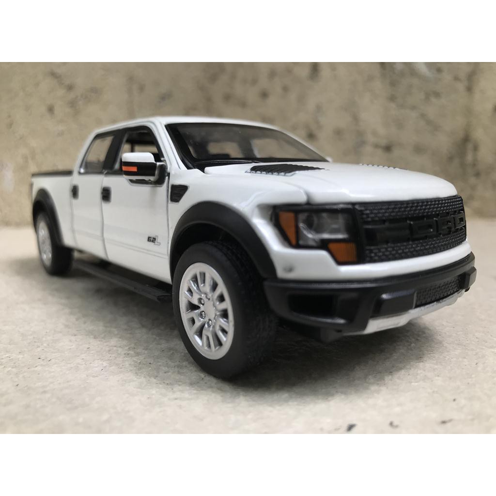 Mô hình xe Ô tô FORD F-150 Raptor - 1:32