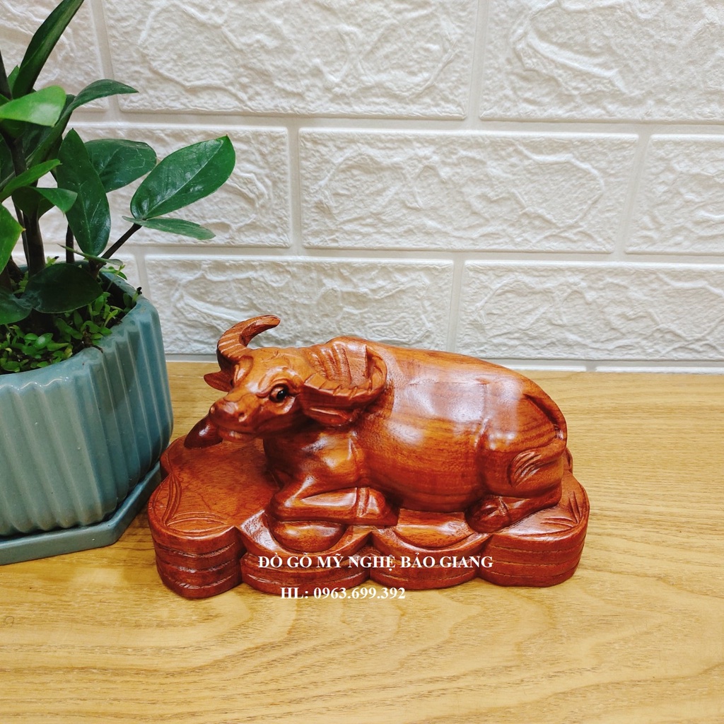 Tượng con trâu gỗ hương 20 cm