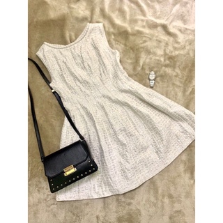 Pass đầm xòe zara