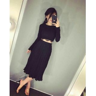 Chân váy dập li xòe siêu đáng yêu