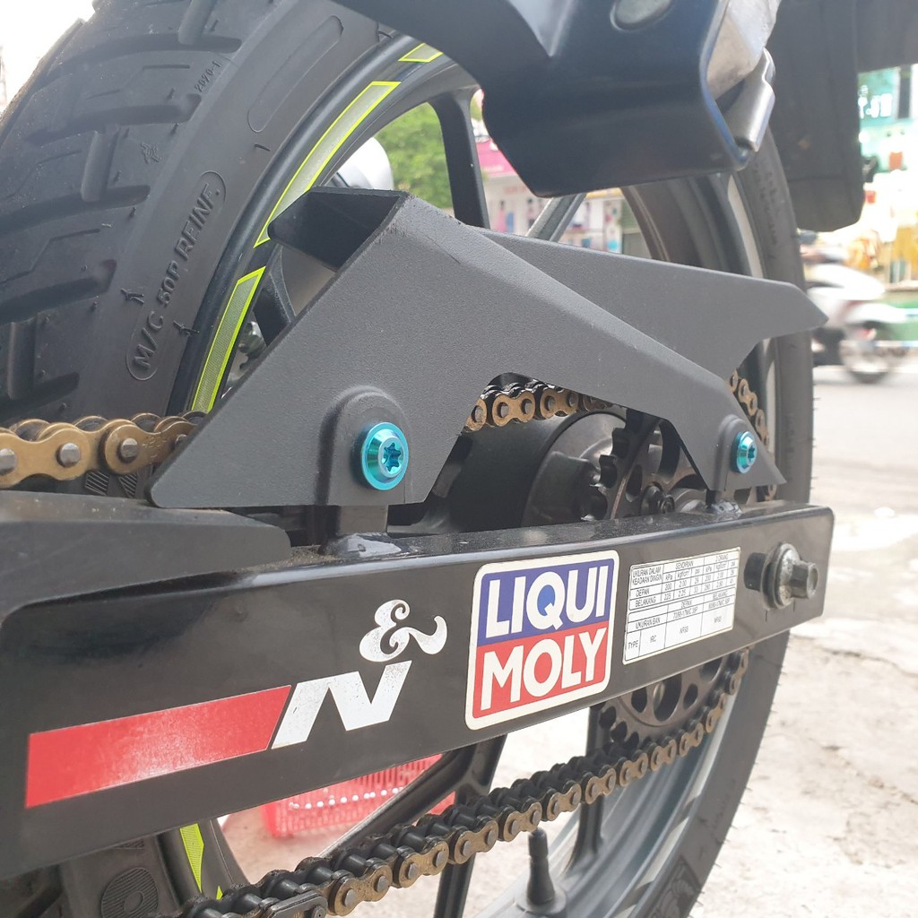 GR5 2 Ốc Gắn Catte 6LY10 đầu dù mọi dòng xe