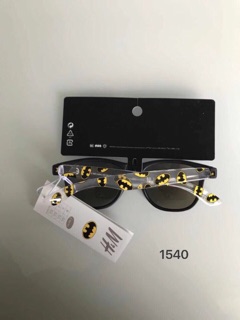 Kính H&M
