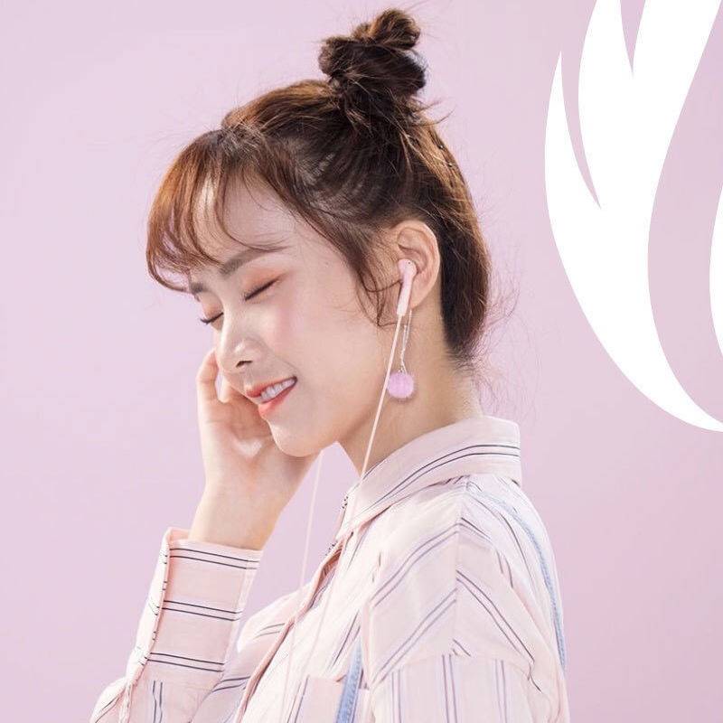Tai nghe nhét tai có micro màu sắc xinh xắn