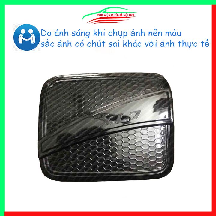 Ốp nắp xăng Suzuki XL7 2020-2023 vân cacbon bảo vệ chống trầy trang trí ô tô