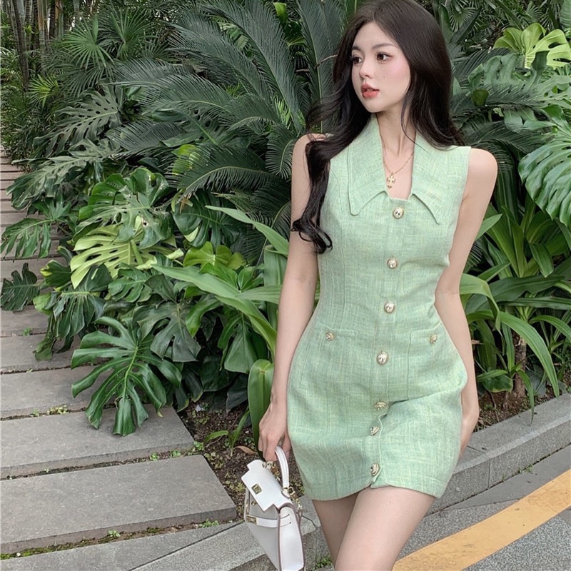 Đầm vest không tay màu xanh mint dáng ngắn