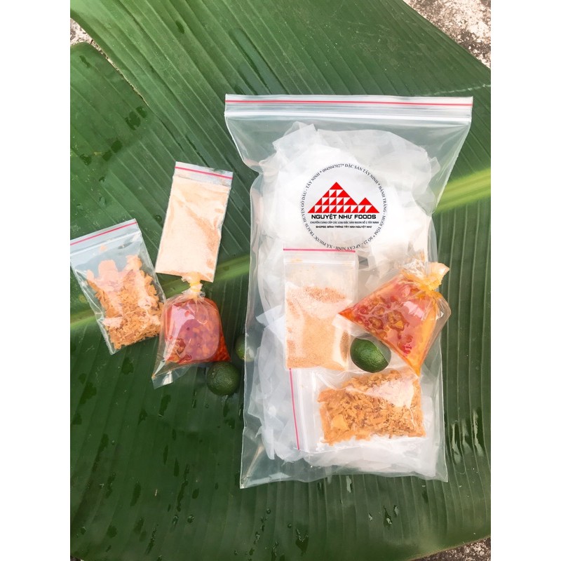 Combo 100 bịch bánh tráng phơi sương muối nhuyễn lá chuối