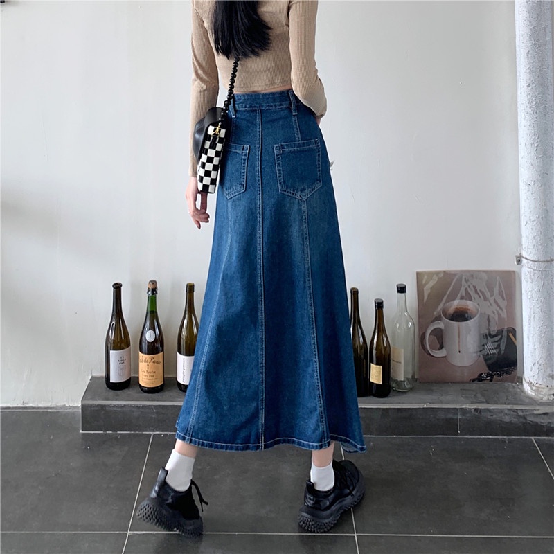 Chân váy jean dài xoè nhẹ đuôi cá màu xanh đậm