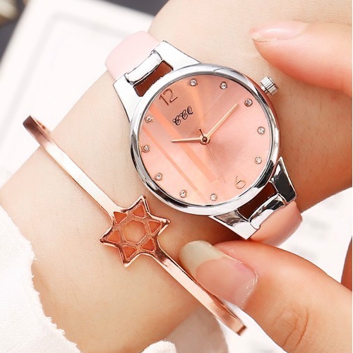 Đồng hồ dây da thiết kế sang trọng dành cho nữ