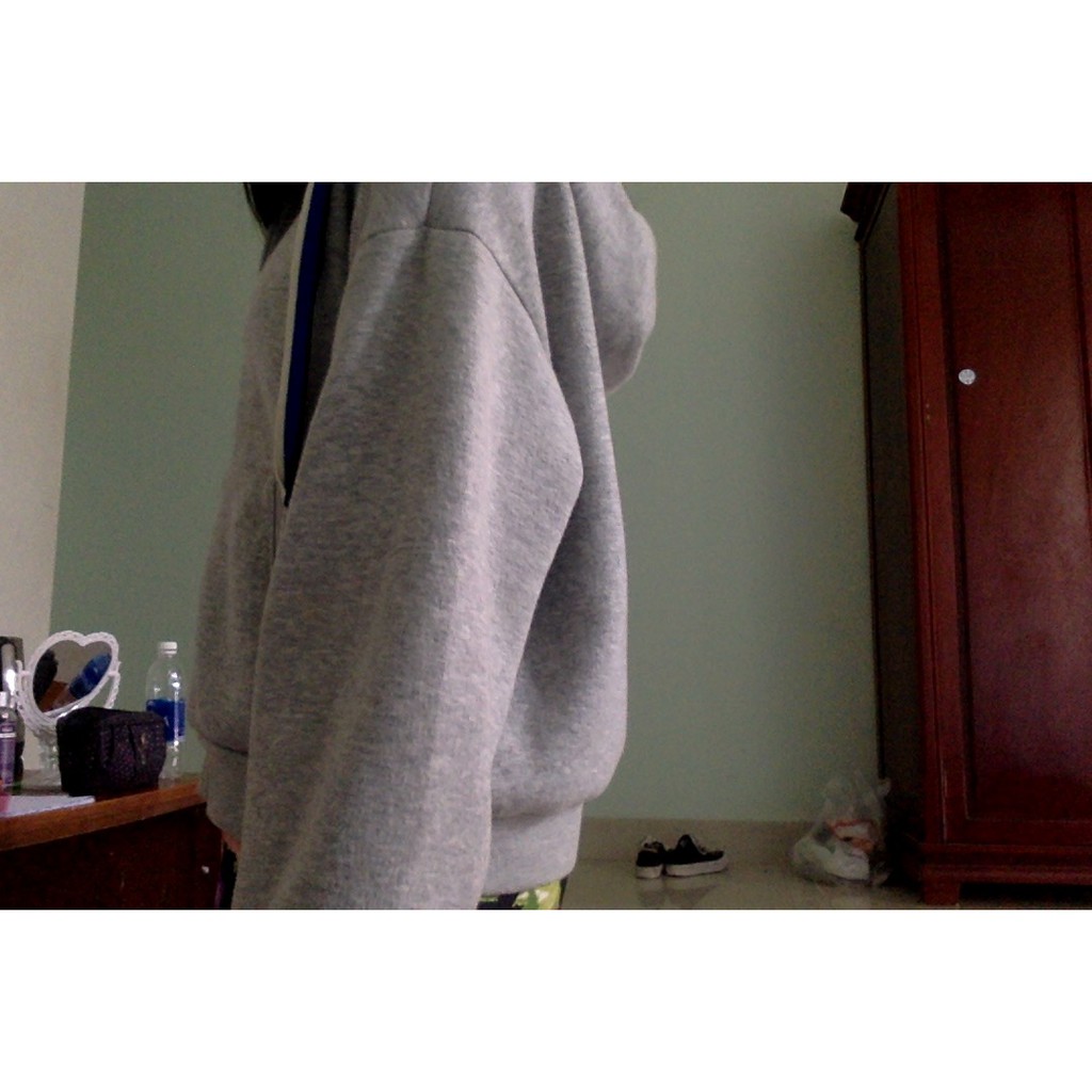 Thanh lý áo khoác hoodie kéo chống nắng bershka