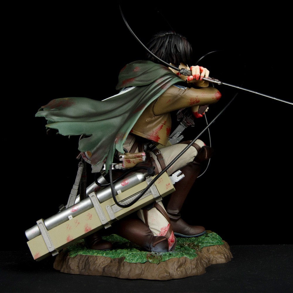 [ 18cm ] Tượng  Levi Ackerman chém quỳ - AOT - Baystore